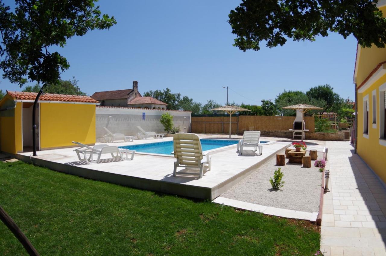 House Oliva, Sveti Kirin Villa Svetvincenat Exterior photo